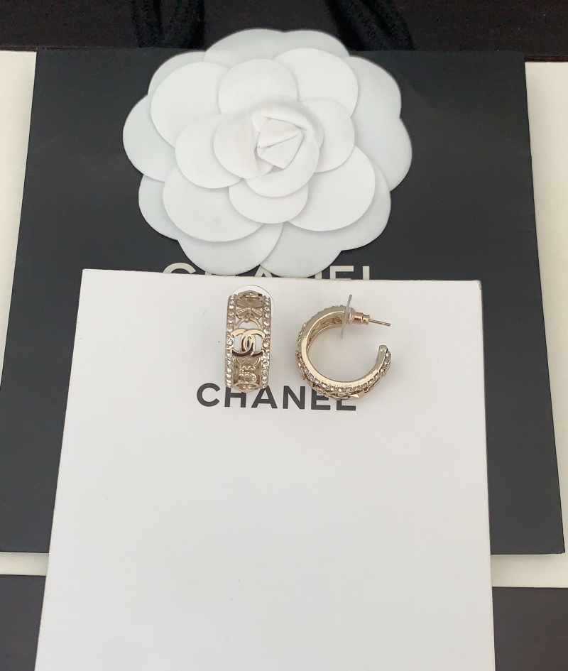 Ch**el earrings